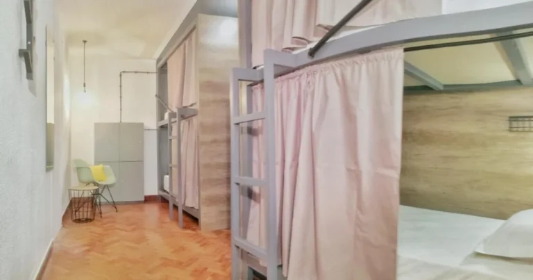 Draft Hostel & Rooms