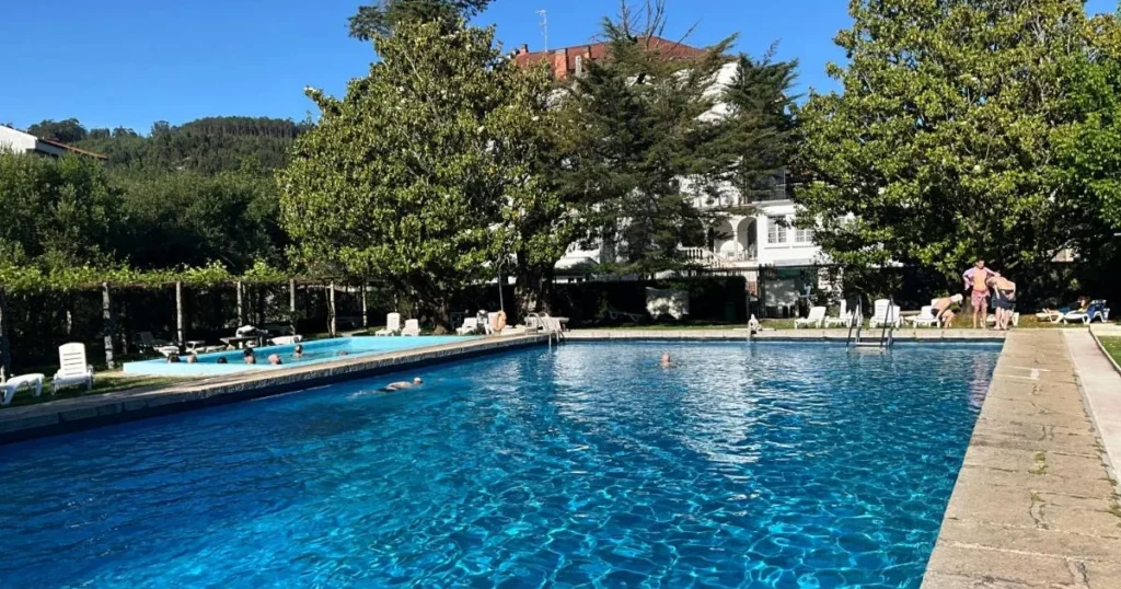 Hotel Balneario Acuña, hotel in Caldas de Reis