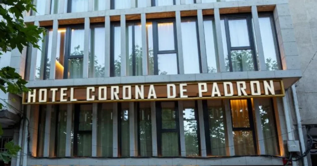 Hotel Corona de Padrón, hotel in Padrón