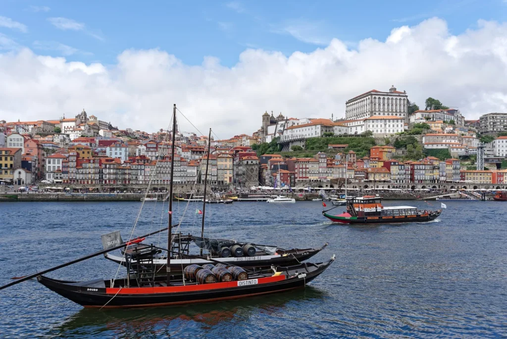 Porto, start van de etappe Porto – Labruge